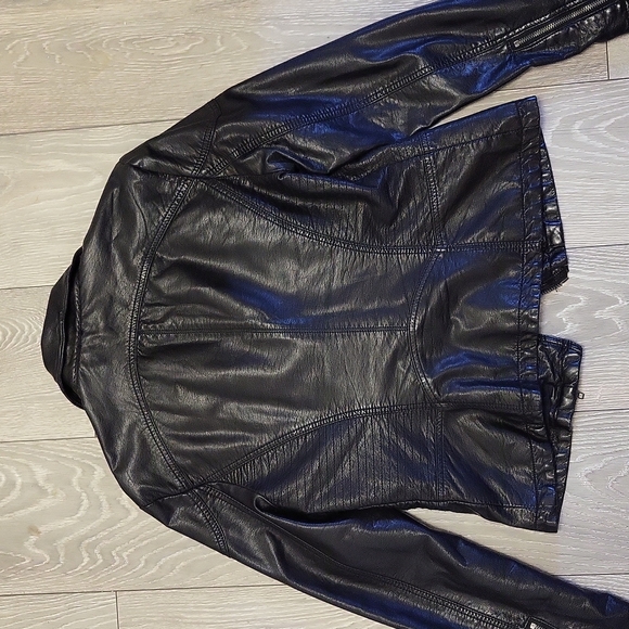 FREE PEOPLE Americana Vegan Leather Black Moto Jacket Sz 10 - Picture 5 of 6
